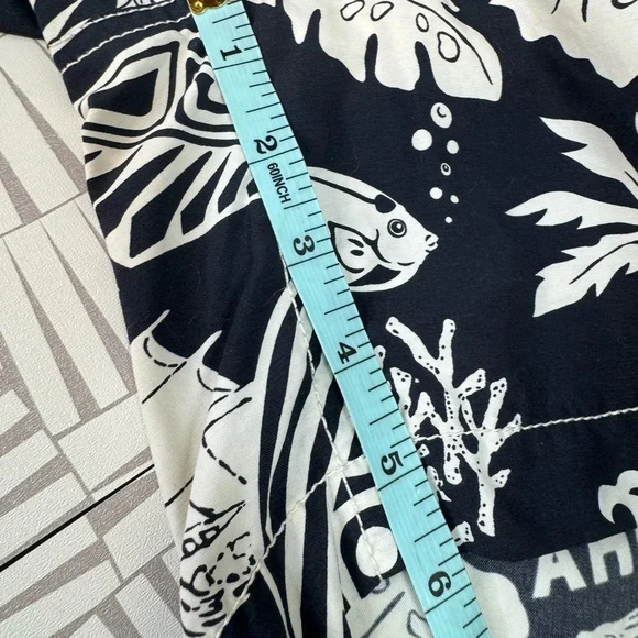 POLO Ralph Lauren MENS Size Large black Hawaiian themed Swim trunks - Picture 8 of 8